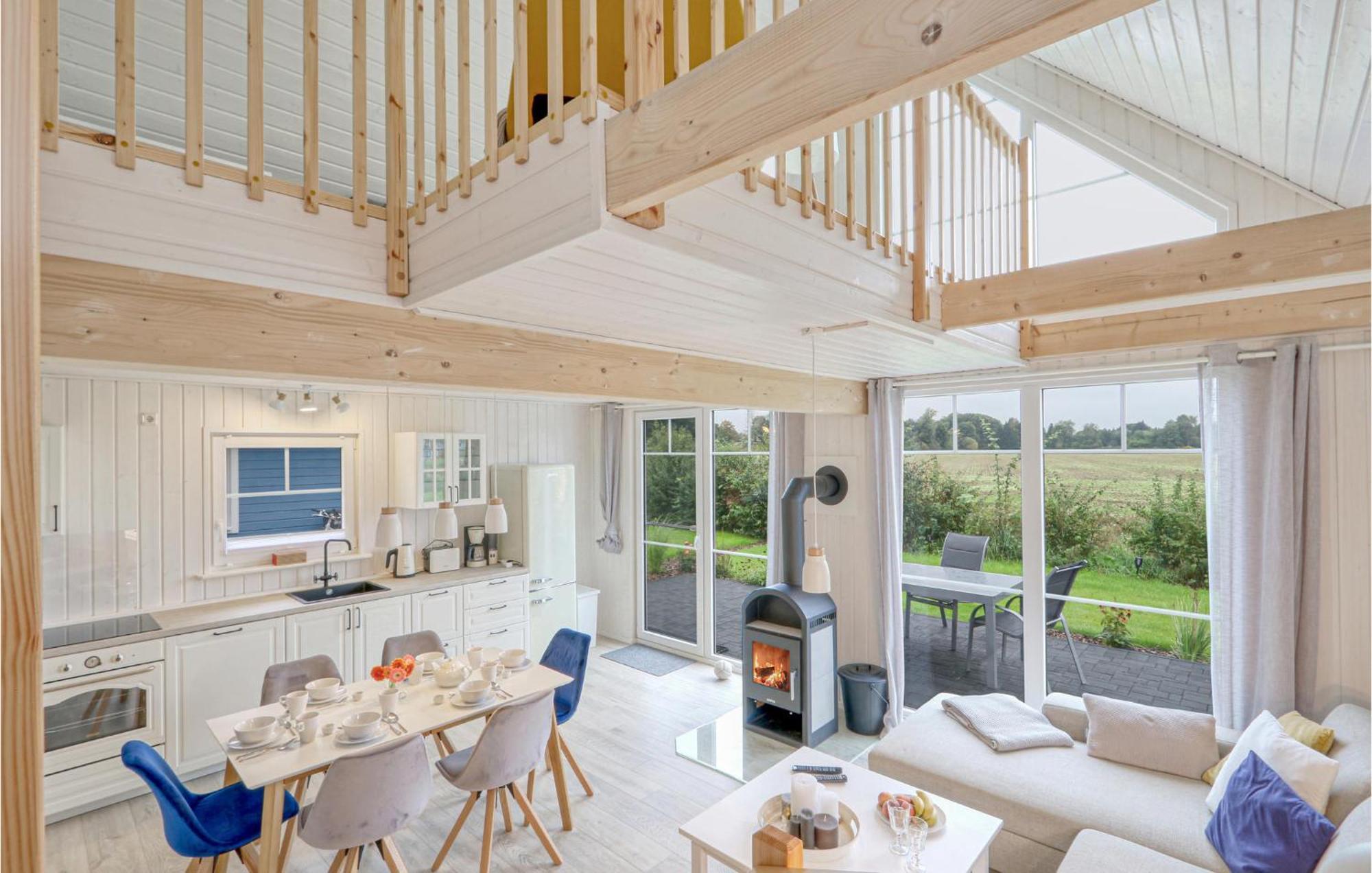2 Bedroom Lovely Home In Zerpenschleuse エクステリア 写真