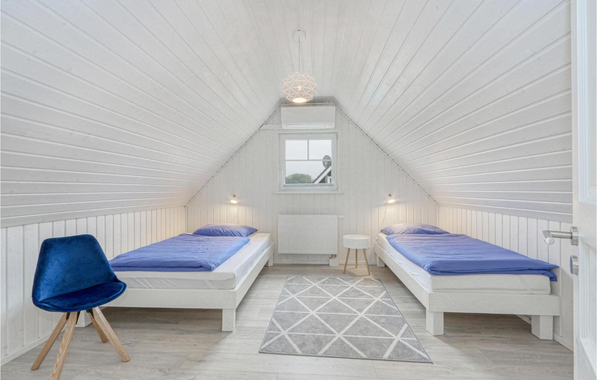 2 Bedroom Lovely Home In Zerpenschleuse エクステリア 写真