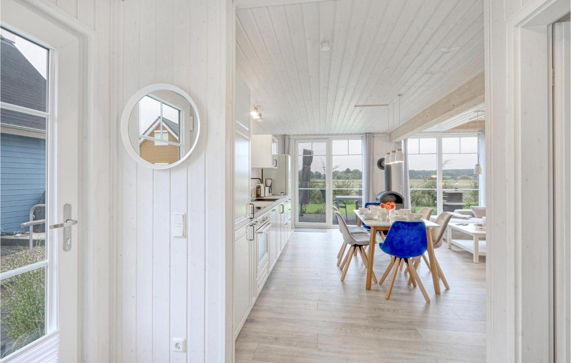 2 Bedroom Lovely Home In Zerpenschleuse エクステリア 写真